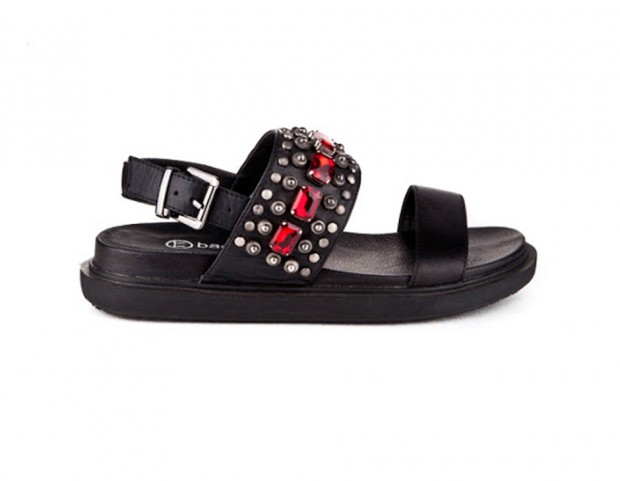 Flatform total black con dettagli preziosi