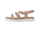 Flatform, in pelle color nude e dettagli preziosi