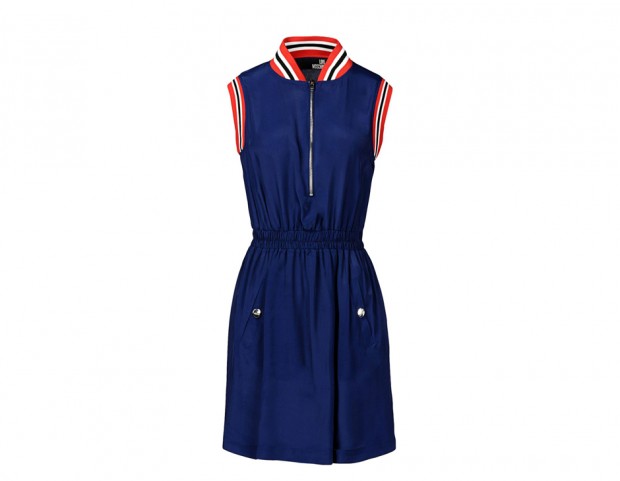 Sporty-chic con dettagli stretch