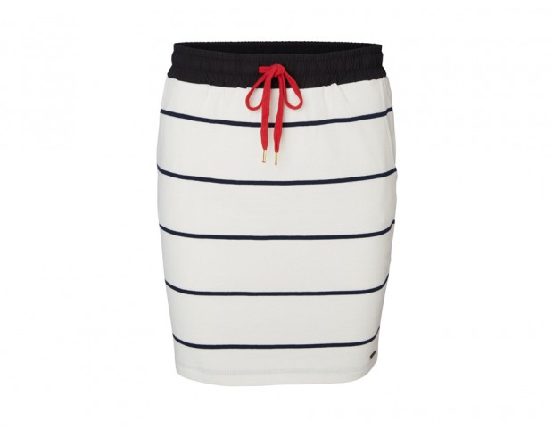 Stretch, a righe e dal mood sportivo