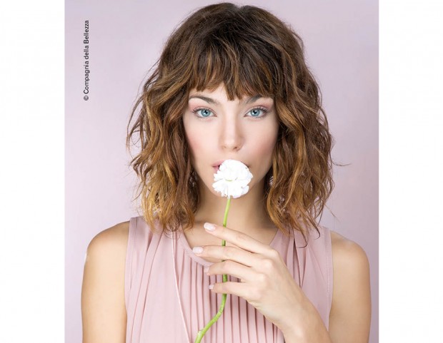 Long bob bronde e con colpi di sole
