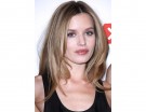 Capelli bronde con ciocche schiarite