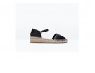 In pelle nera