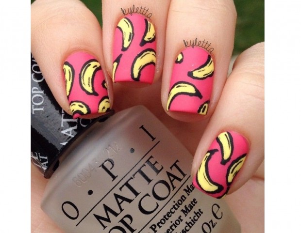 Effetto pop-art per la manicure con banane