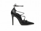 Decolletè in pelle total black con lacci