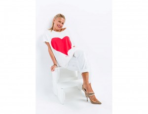 TWIN-SET Simona Barbieri sostiene il progetto benefico "TIMETOLOVE"