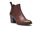 In pelle color marsala