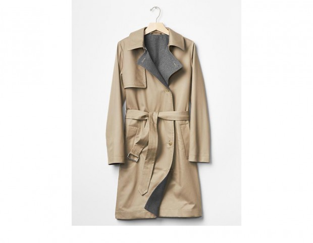 Con revers e polsini in tweed