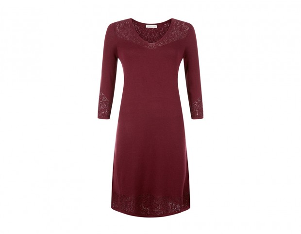 Con inserti in pizzo Con inserti in pizzo