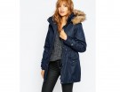 Sporty-chic in tessuto effetto denim