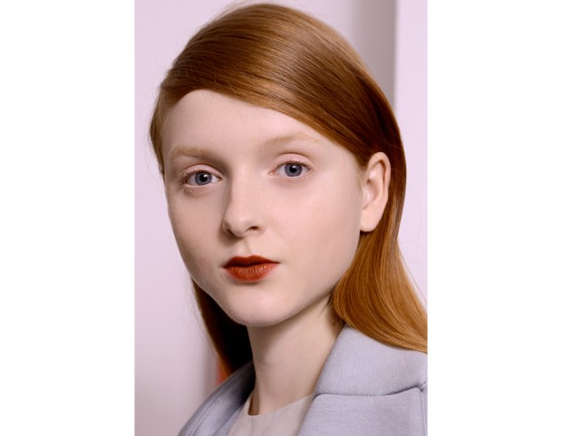 Rossetto mattone per rosse e bionde