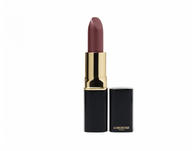 Rossetto ad effetto matte color marrone-amarena