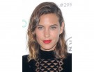 Shag bob schiarito sulle lunghezze della socialite Alexa Chung