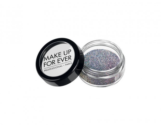 Finissimi e leggeri, questi glitter aggiungono un tocco glamour a tutti i make up