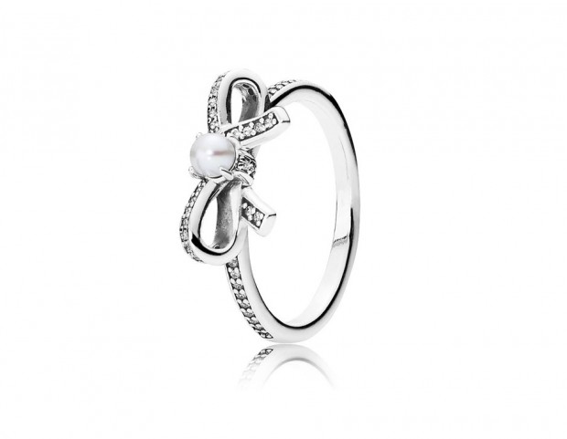 Anello argento con perla e dettaglio fiocco