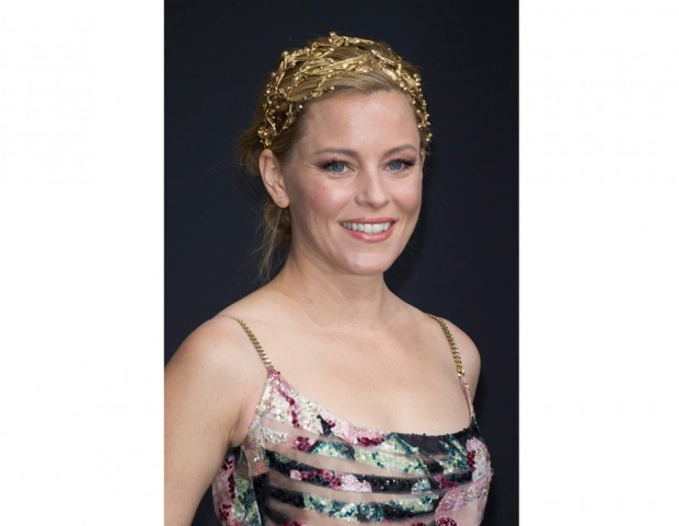 Acconciatura d’oro per Elizabeth Banks