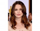 Un cerchietto delicato per i capelli di Keira Knightley