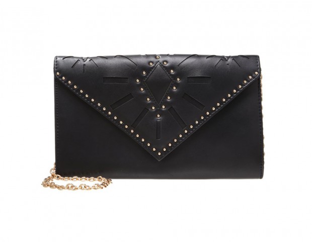 In pelle morbida con micro borchie dorate