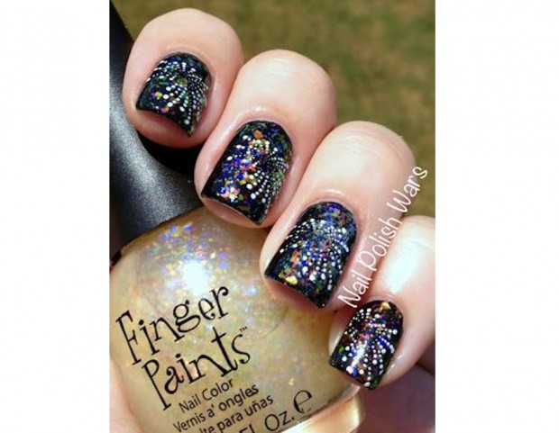 Effetto cangiante per la manicure con fuochi d’artificio