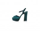 Sandali di velluto con platform