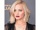 Bellissimo long bob con riga laterale per Jennifer