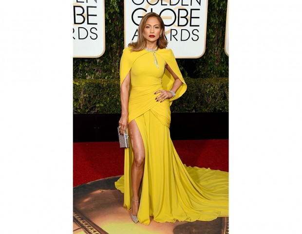 Jennifer Lopez in Giambattista Valli