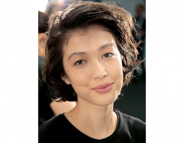 Capelli medio-corti mossi