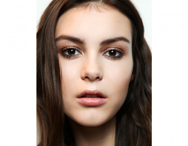 Smokey eyes marrone e verde nella parte inferiore