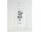 T-shirt con messaggio
