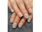 French manicure azzurro pastello