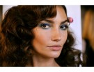 Ciuffo mosso con capelli ricci