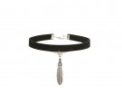 Con piuma, in stile western Con piuma, in stile western