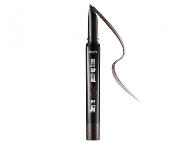 Eyeliner marrone per il tuo look quotidiano