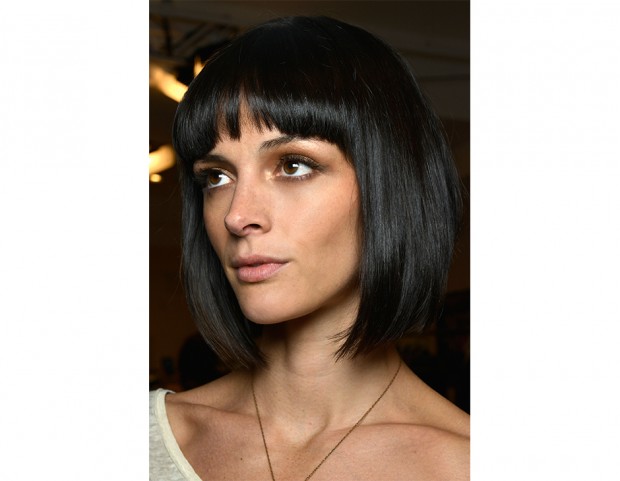 Long bob liscio con frangia