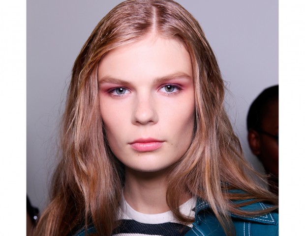 Trucco allungato rosa e fuchsia