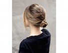 Semplice, ma super chic chignon basso