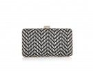 Clutch rigida con motivo grafico