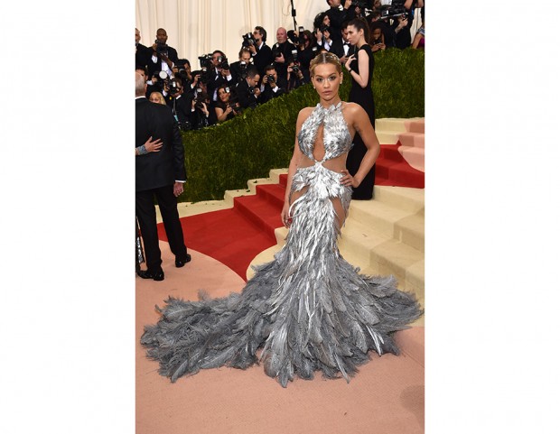 Rita Ora in Vera Wang
