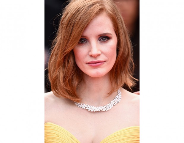 Long bob rame molto bello e make up discreto in linea! – TuSì
