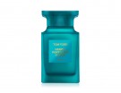 Neroli Portofino Acqua è una versione più fresca di Neroli Portofino: un modo irresistibilmente leggero di indossare fragranze agrumate e ambrate