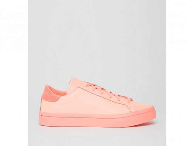 Le calssiche Stan Smith Total color