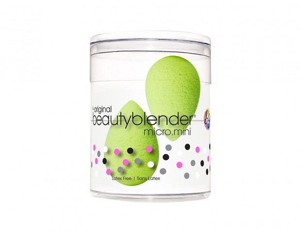 beautyblender® formato mini è perfetta per truccare gli angoli e le zone meno accessibili del viso