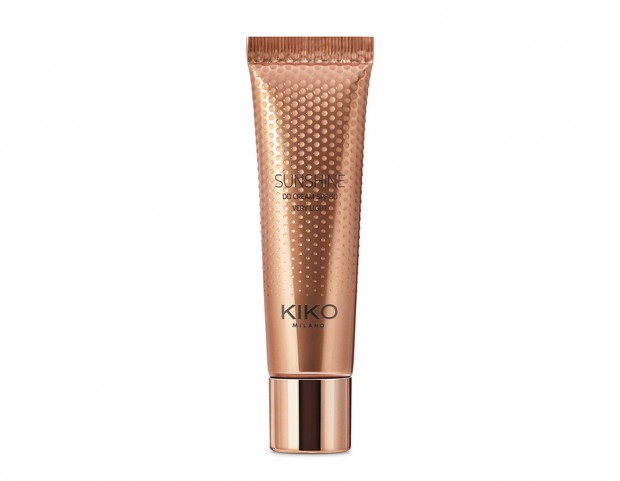 Crema colorata viso multifunzione dalla coprenza leggera per un effetto seconda pelle