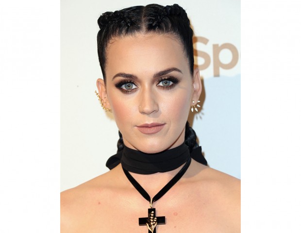 Anche Katy Perry sceglie le boxer braids