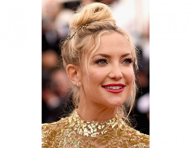Romantico top knots con accessori