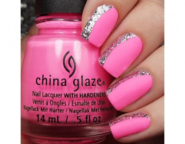 Glitter argento su base rosa fluo