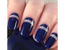 Glitter argento su base blu notte