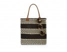 A righe, con manici lunghi e pom-pom charms