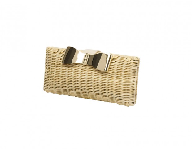 Clutch con chiusura decorativa in metallo