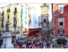 via-san-Gregorio-sfilata Dolce-Gabbana-Napoli